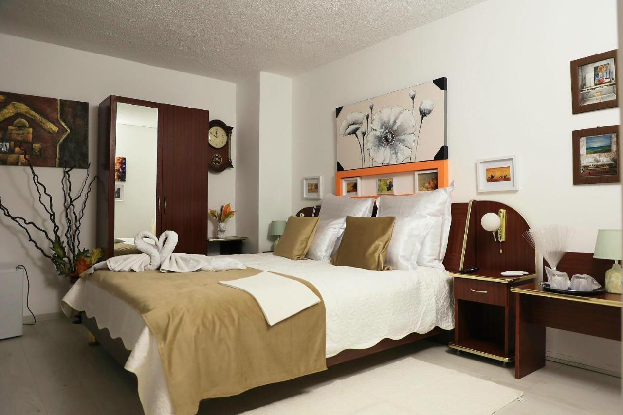 Casa Mina Hotel Buşteni Buitenkant foto