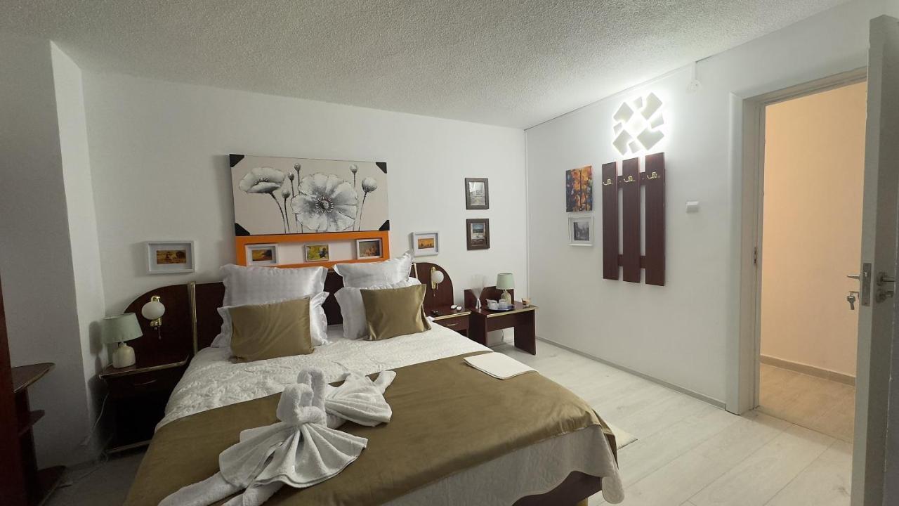 Casa Mina Hotel Buşteni Buitenkant foto