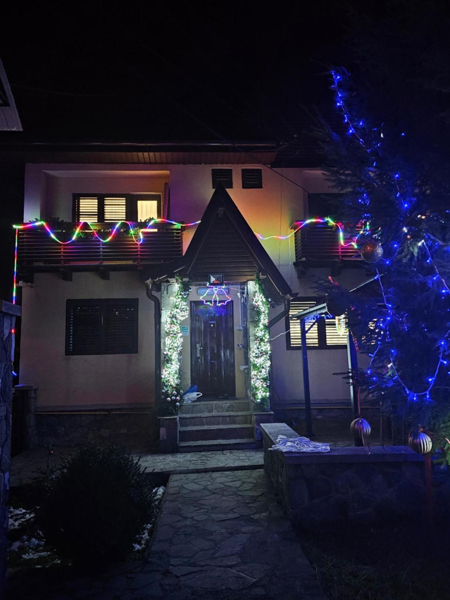 Casa Mina Hotel Buşteni Buitenkant foto